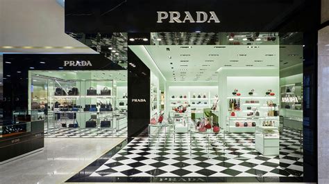 prada's shop